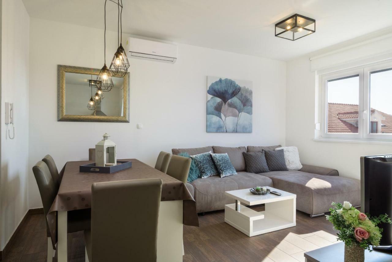 טרוגיר Luxury Apartman Ivana מראה חיצוני תמונה