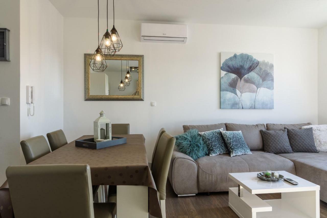 טרוגיר Luxury Apartman Ivana מראה חיצוני תמונה