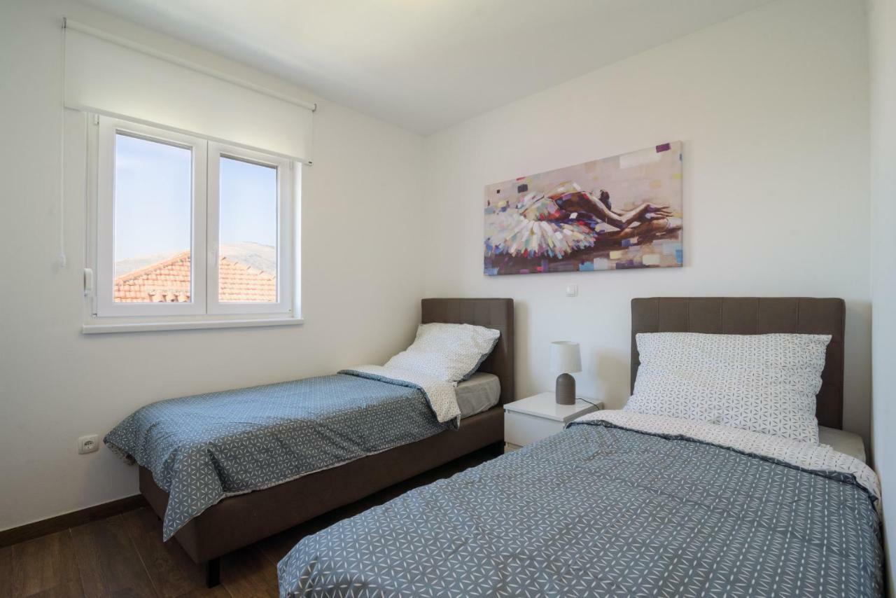 טרוגיר Luxury Apartman Ivana מראה חיצוני תמונה